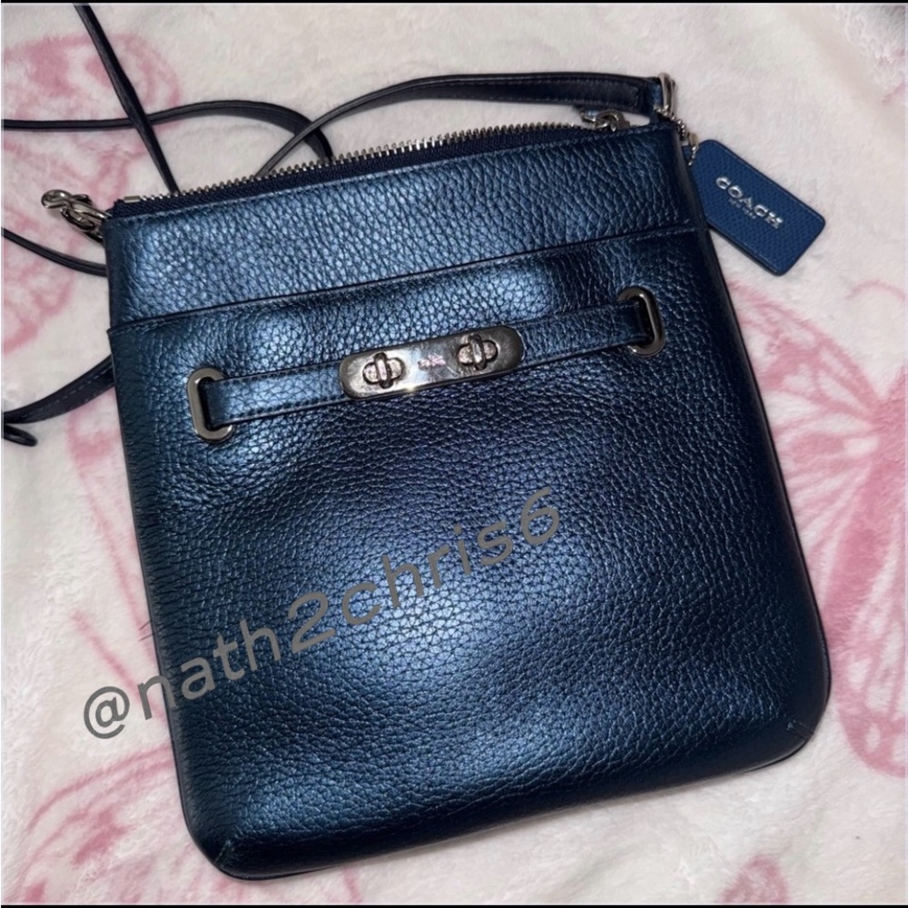COACH Swingpack Metallic Blue Pebble Leather CrossBody Bag EUC - Picture 2 of 14